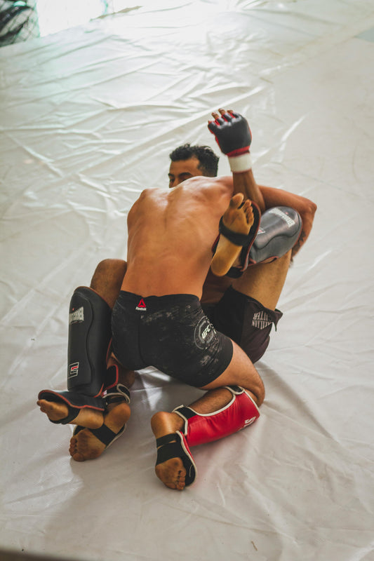 Review of Chokes: Blood vs Air and How to Be Kind
