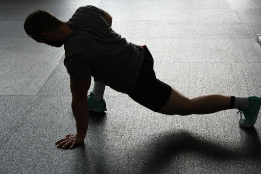 Review of Static vs Dynamic Stretching: When Each Belongs in Your Training Week