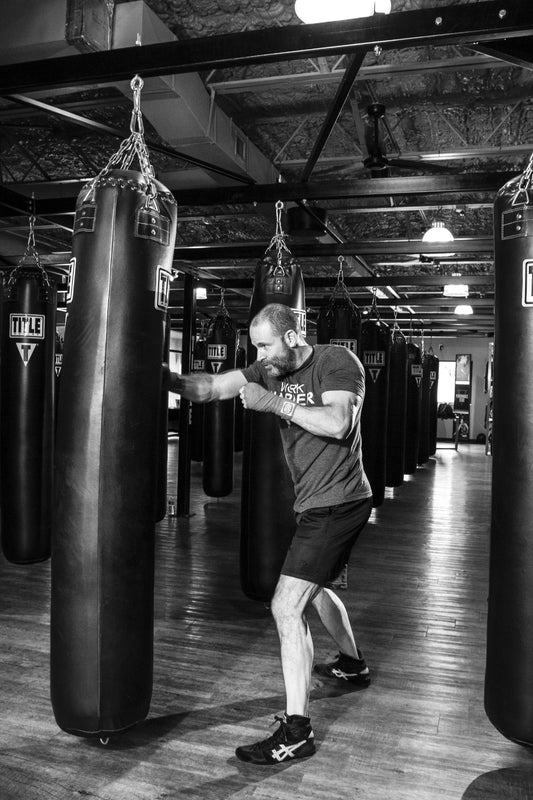 Review of Southpaw vs Orthodox Strategy: Winning the Stance Battle